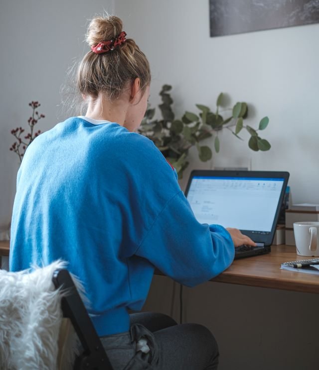 woman working on a laptop